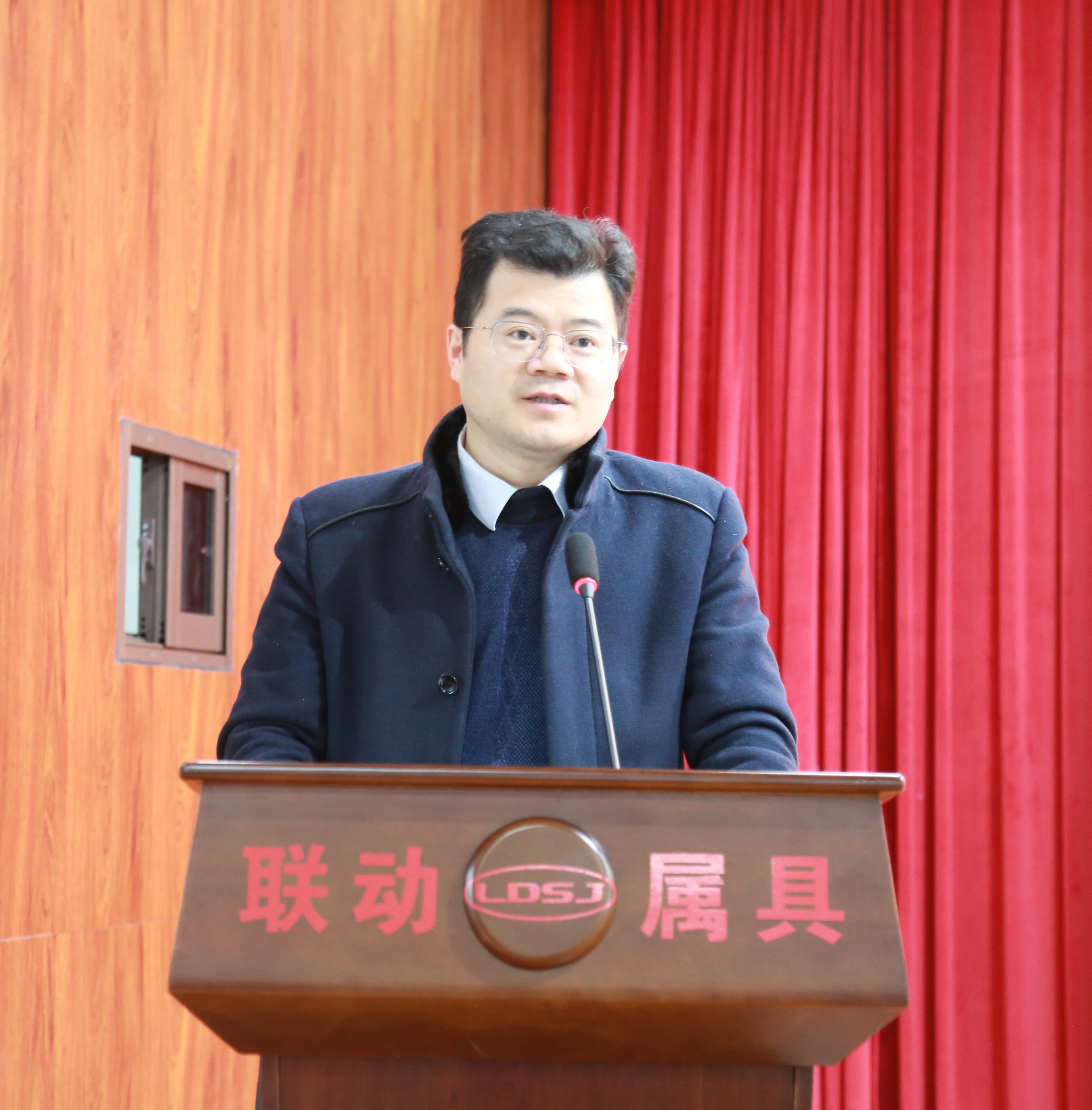 集團(tuán)公司總工程師畢勝講話.jpg